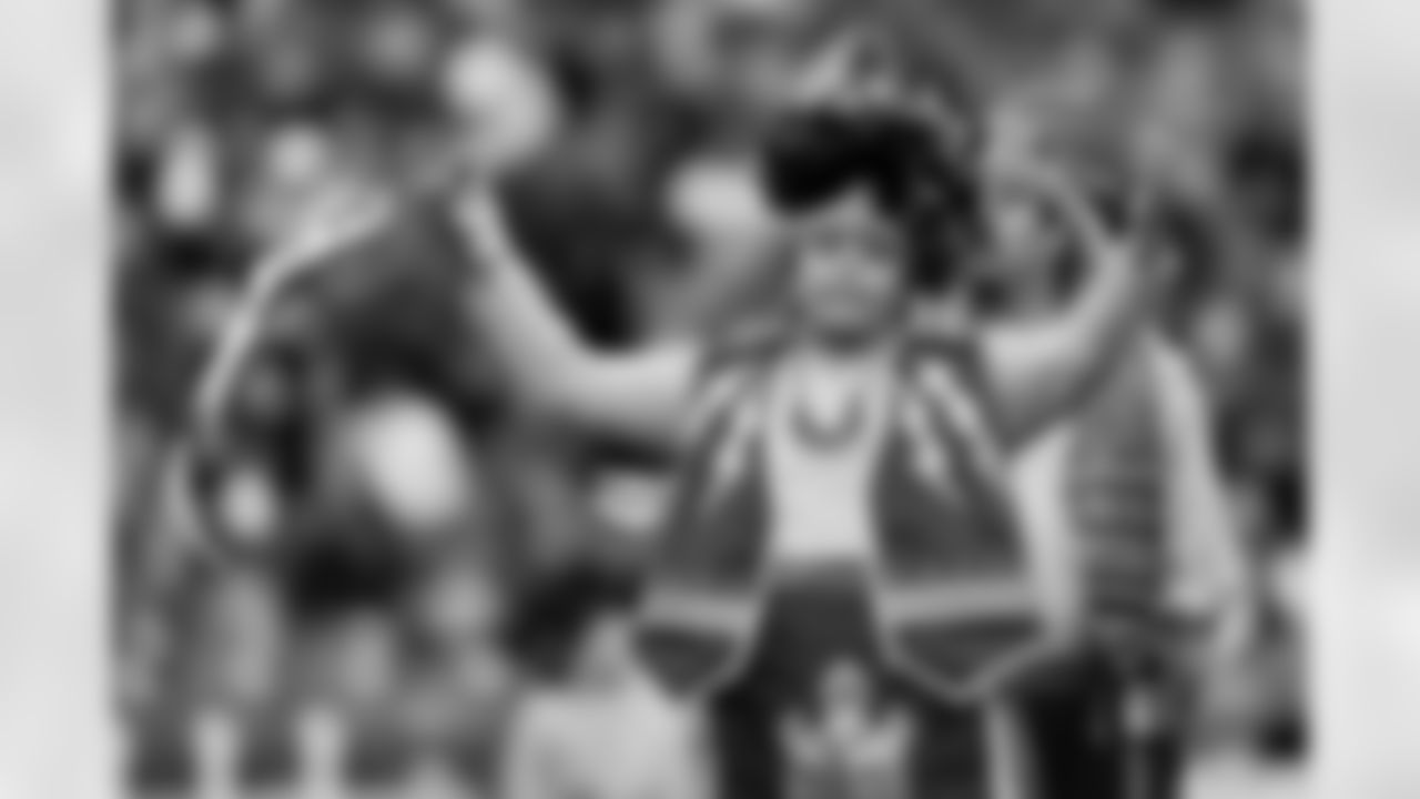 Buffalo Bills vs Tampa Bay Buccaneers, Regular Season, November 16, 2025 at Highmark Stadium.