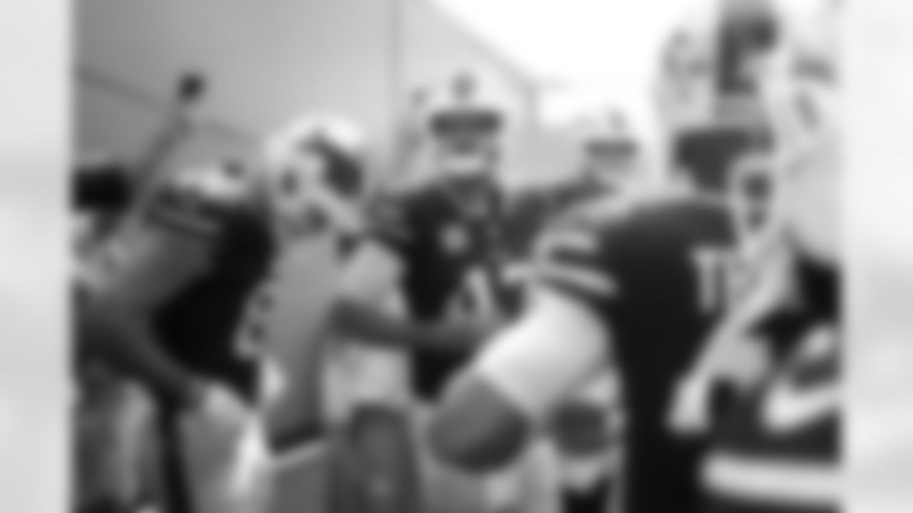 Miami Dolphins vs Buffalo Bills, Regular Season, November 09, 2025 at Hard Rock Stadium.