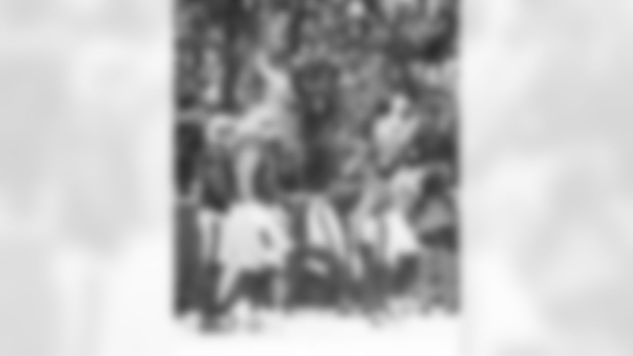 Buffalo Bills vs Cincinnati Bengals, Regular Season, December 07, 2025 at Highmark Stadium.