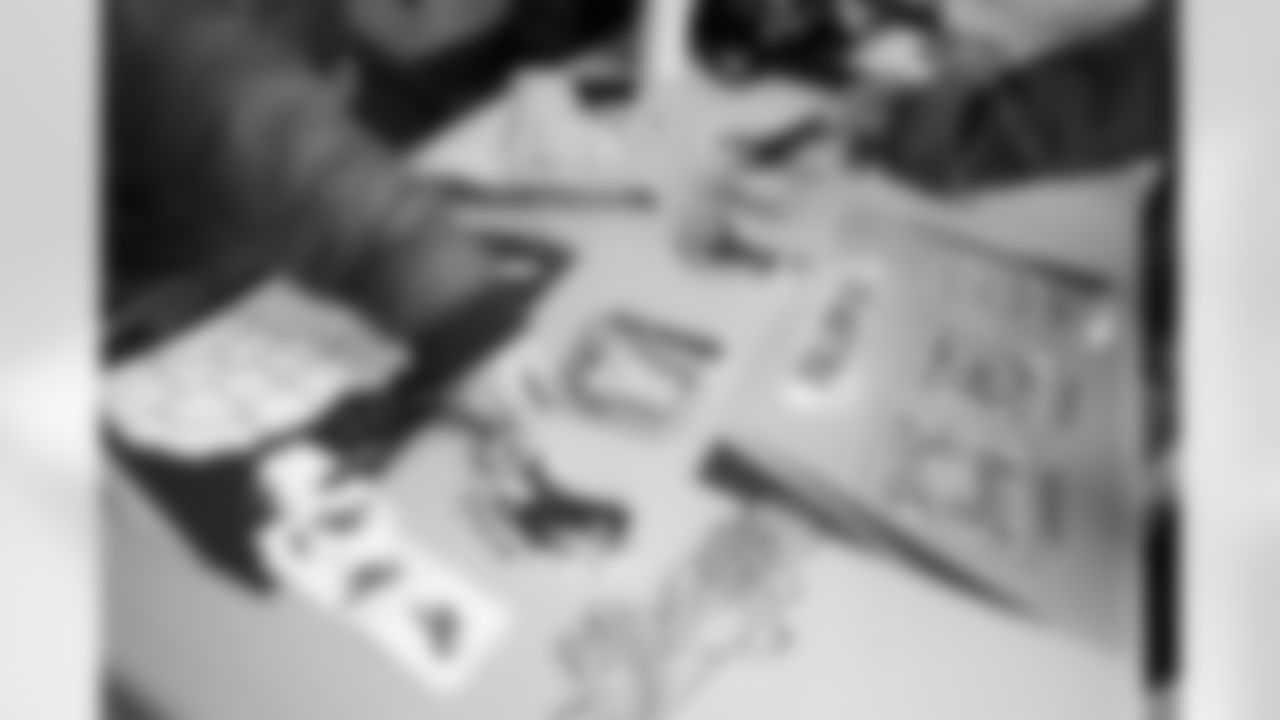 Buffalo Bills vs Tampa Bay Buccaneers, Regular Season, November 16, 2025 at Highmark Stadium.