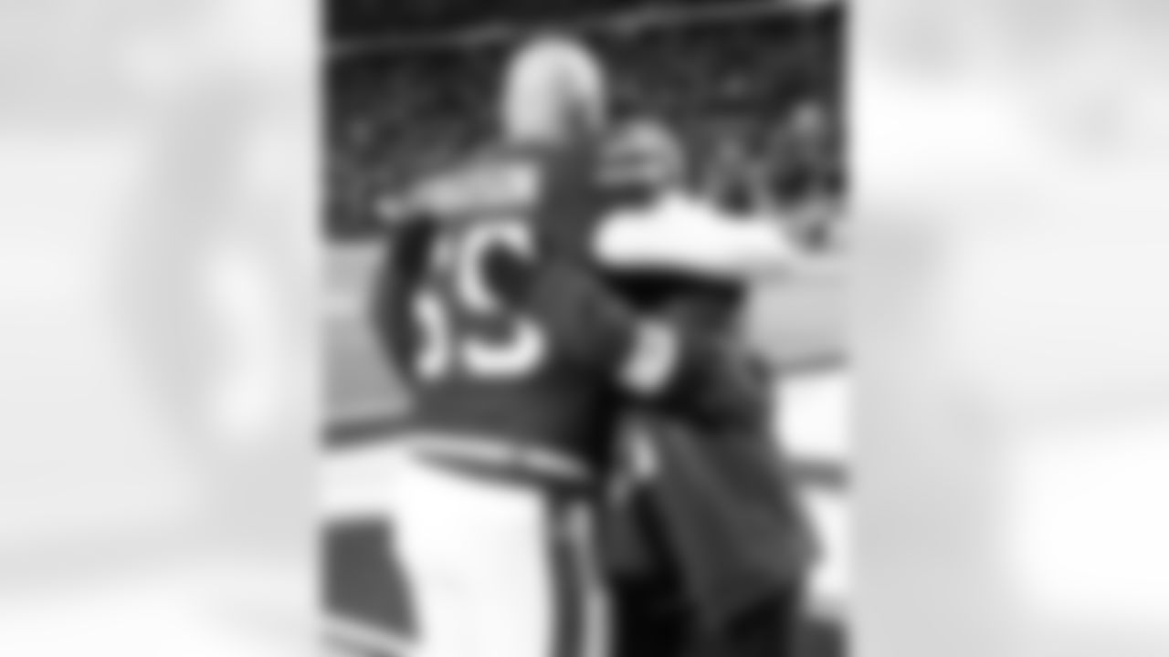 Buffalo Bills vs New York Jets, Regular Season, January 04, 2026 at Highmark Stadium.