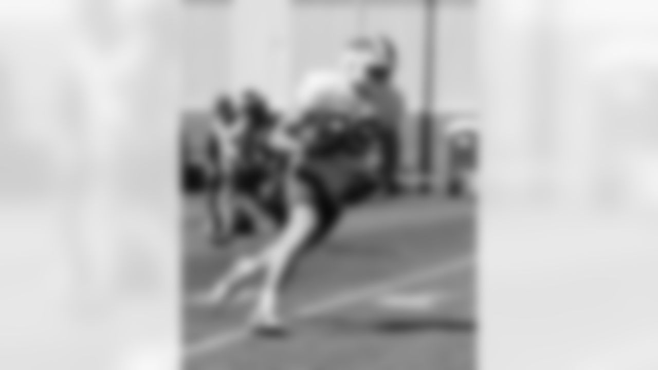 Jackson Hawes (85). Buffalo Bills Training Camp, August 27, 2025 at Buffalo Bills Training Facility.