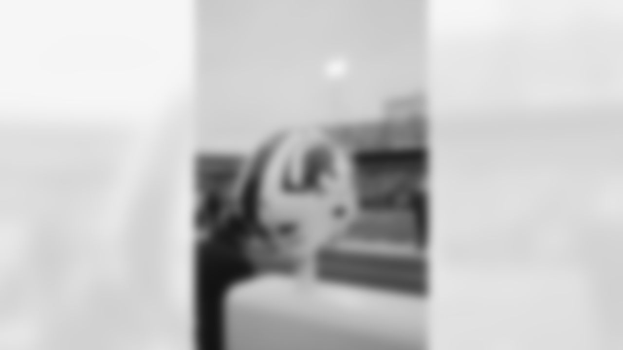 Buffalo Bills vs Tampa Bay Buccaneers, Regular Season, November 17, 2025 at Highmark Stadium.