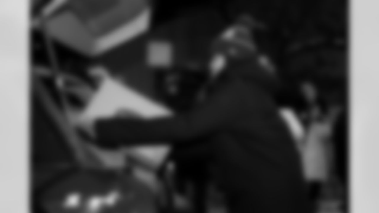 Dion's Dreamers Food Giveaway, December 09, 2025 at the Salvation Army.