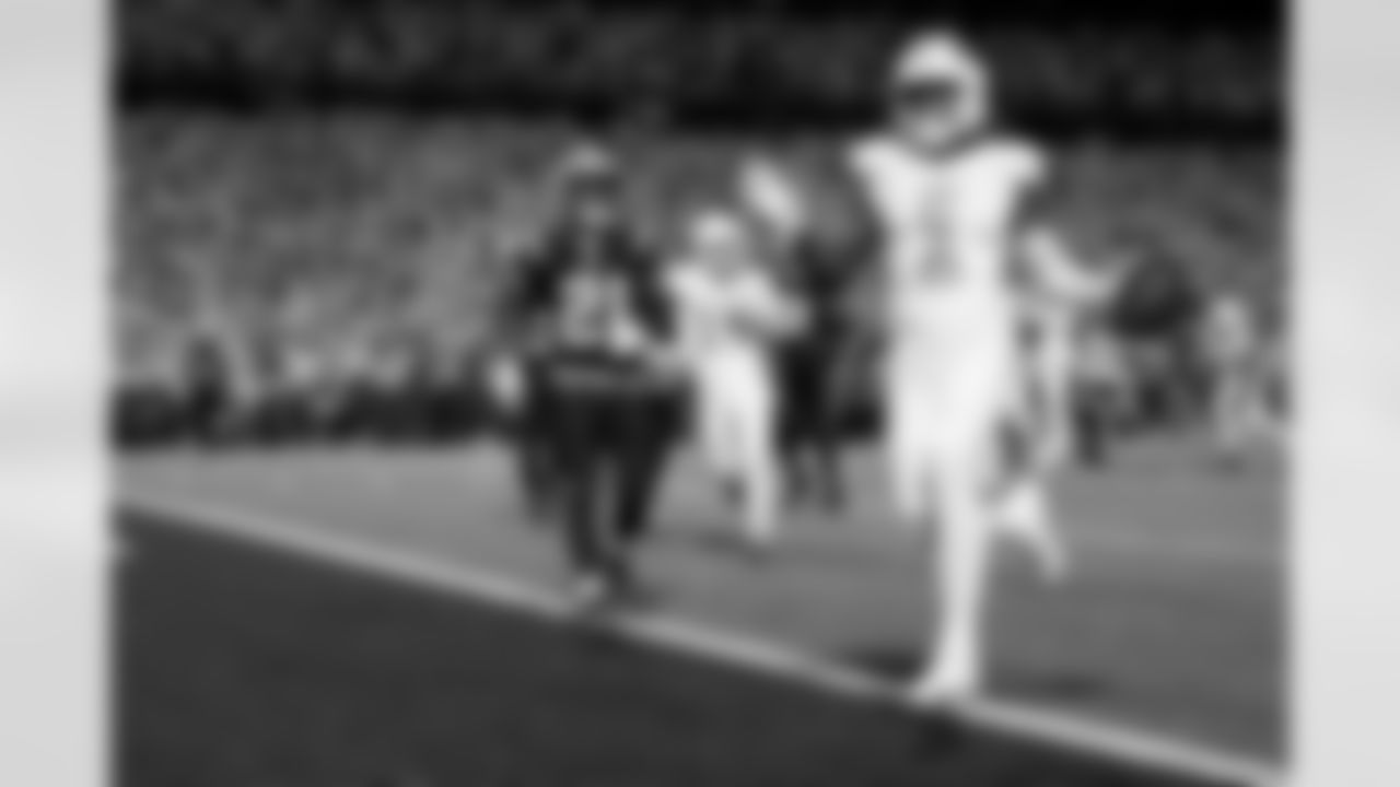 Buffalo Bills vs New England Patriots, Regular Season, October 05, 2025 at Highmark Stadium.