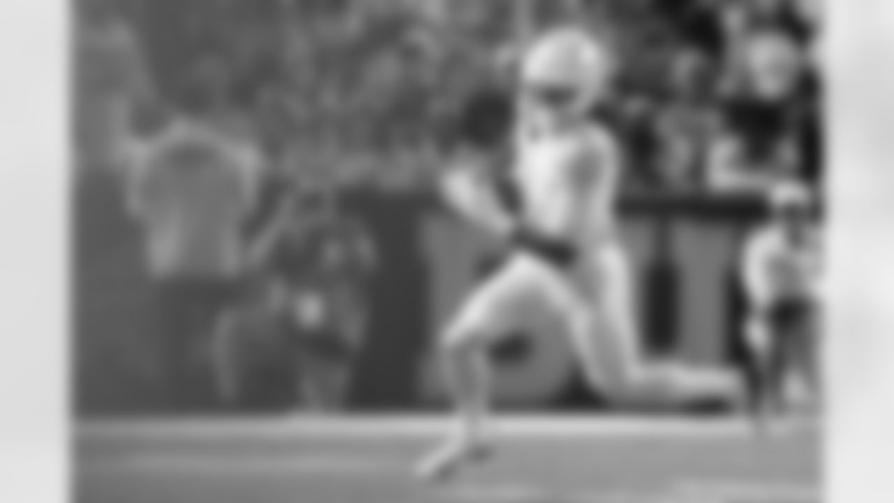 Buffalo Bills vs New England Patriots, Regular Season, October 05, 2025 at Highmark Stadium.