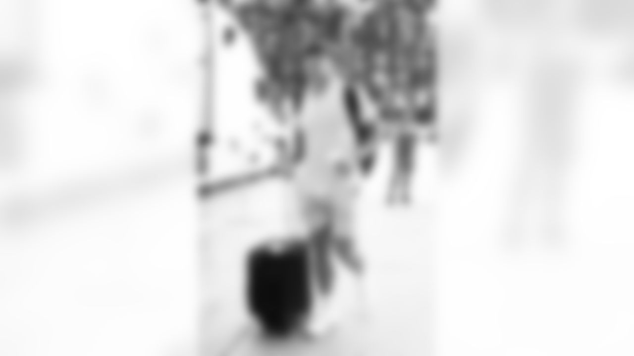 Miami Dolphins vs Buffalo Bills, Regular Season, November 09, 2025 at Hard Rock Stadium.