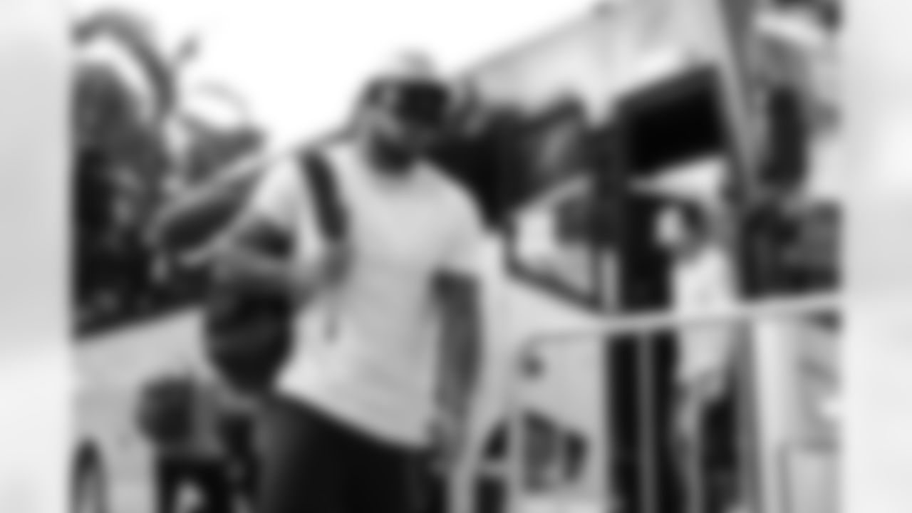 Miami Dolphins vs Buffalo Bills, Regular Season, November 09, 2025 at Hard Rock Stadium.