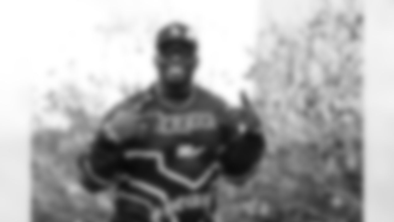 Buffalo Bills vs Tampa Bay Buccaneers, Regular Season, November 16, 2025 at Highmark Stadium.