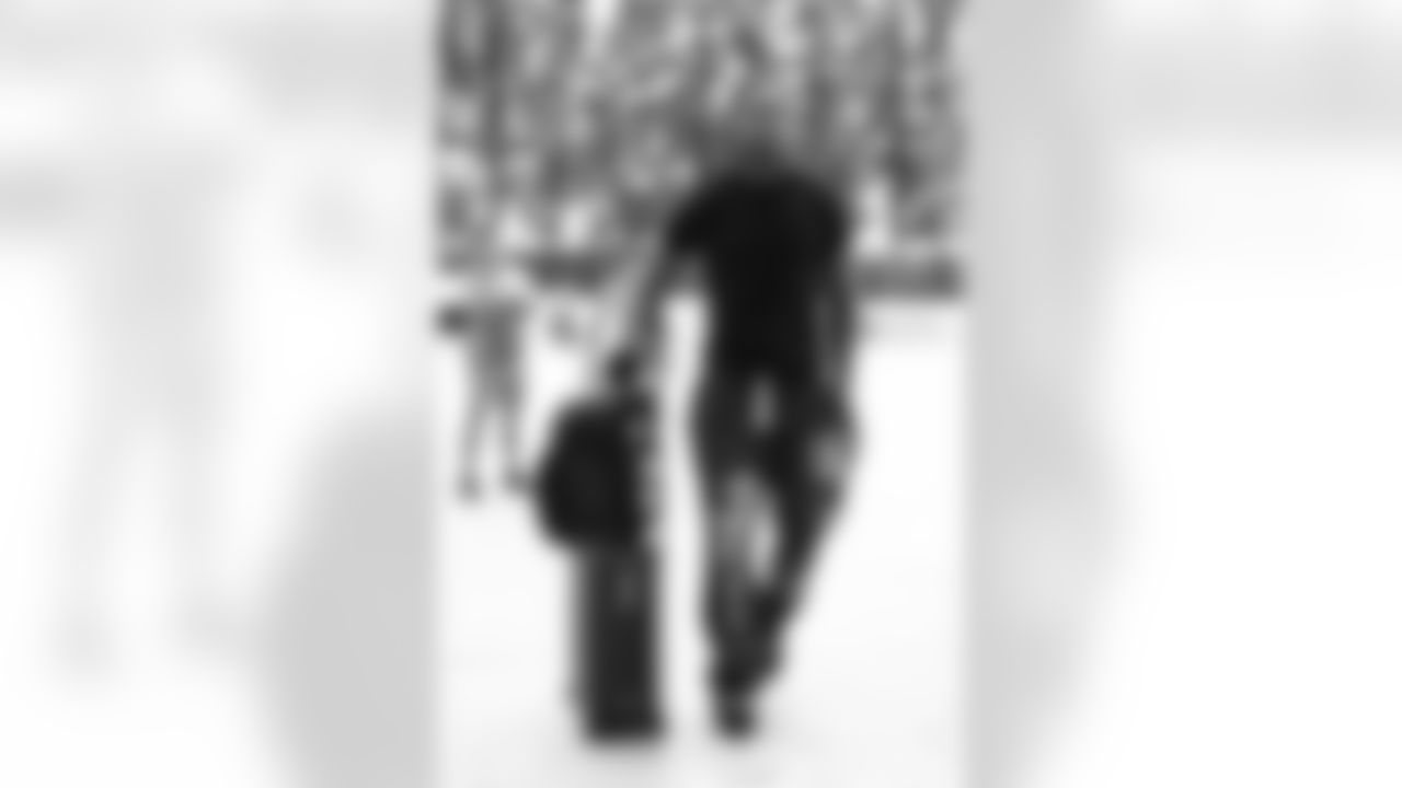 Miami Dolphins vs Buffalo Bills, Regular Season, November 09, 2025 at Hard Rock Stadium.