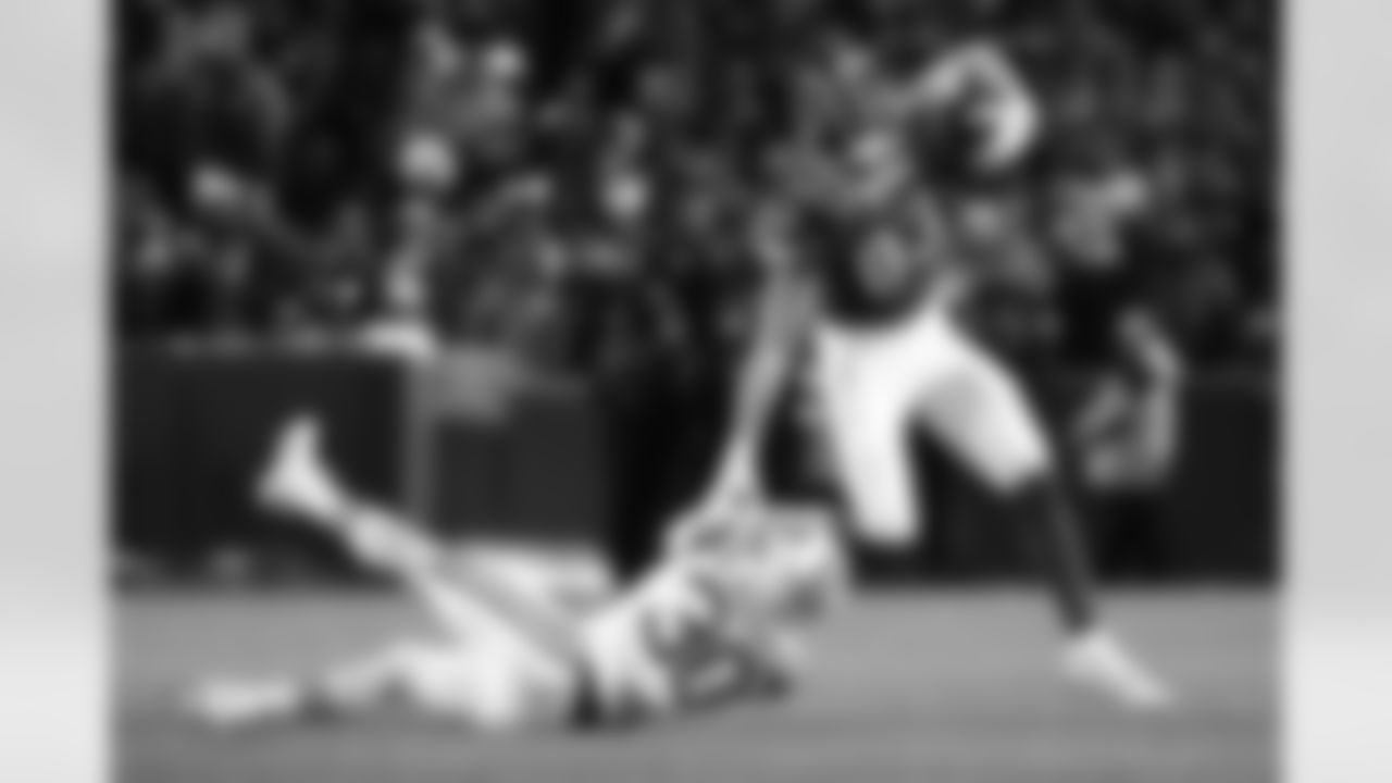 Buffalo Bills vs New York Jets, Regular Season, January 04, 2026 at Highmark Stadium.