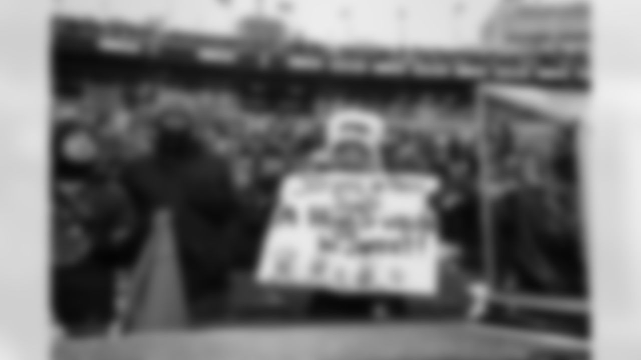 Buffalo Bills vs New York Jets, Regular Season, January 04, 2026 at Highmark Stadium.