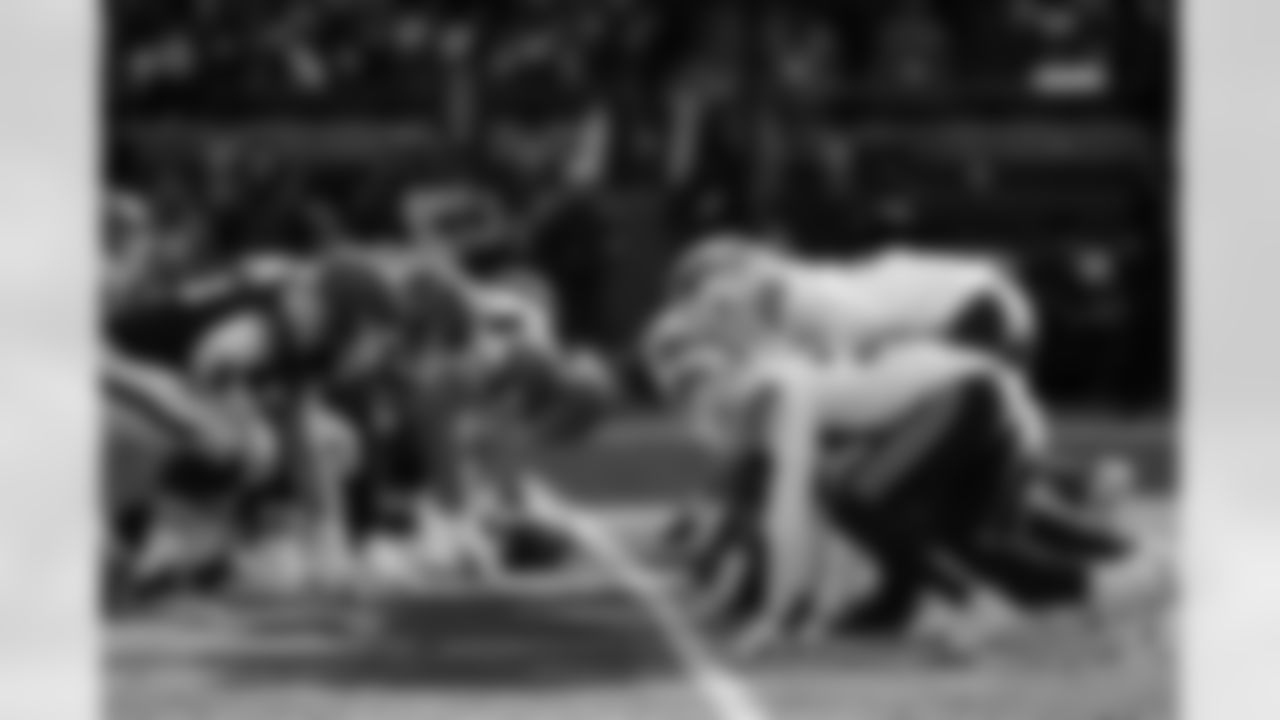 Cleveland Browns vs Buffalo Bills, Regular Season, December 21, 2025 at Huntington Bank Field.