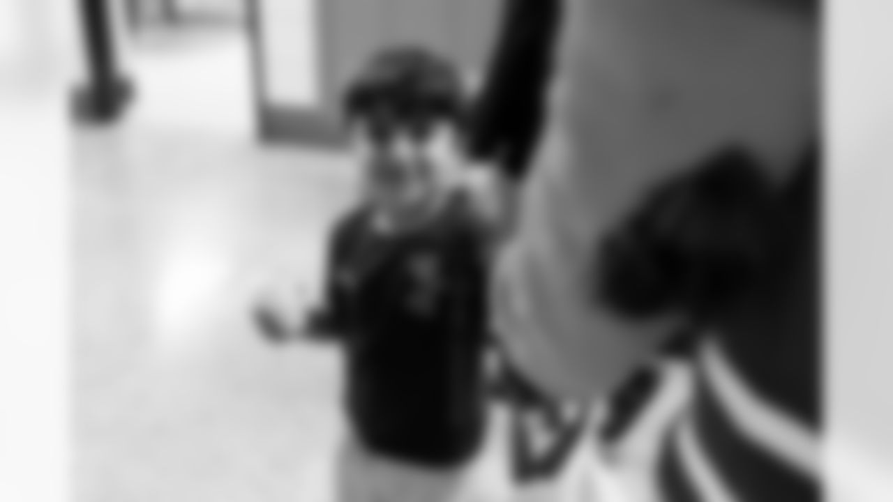 Free Mobile Food Markets, November 01, 2025 at #94 West Hertel Academy.