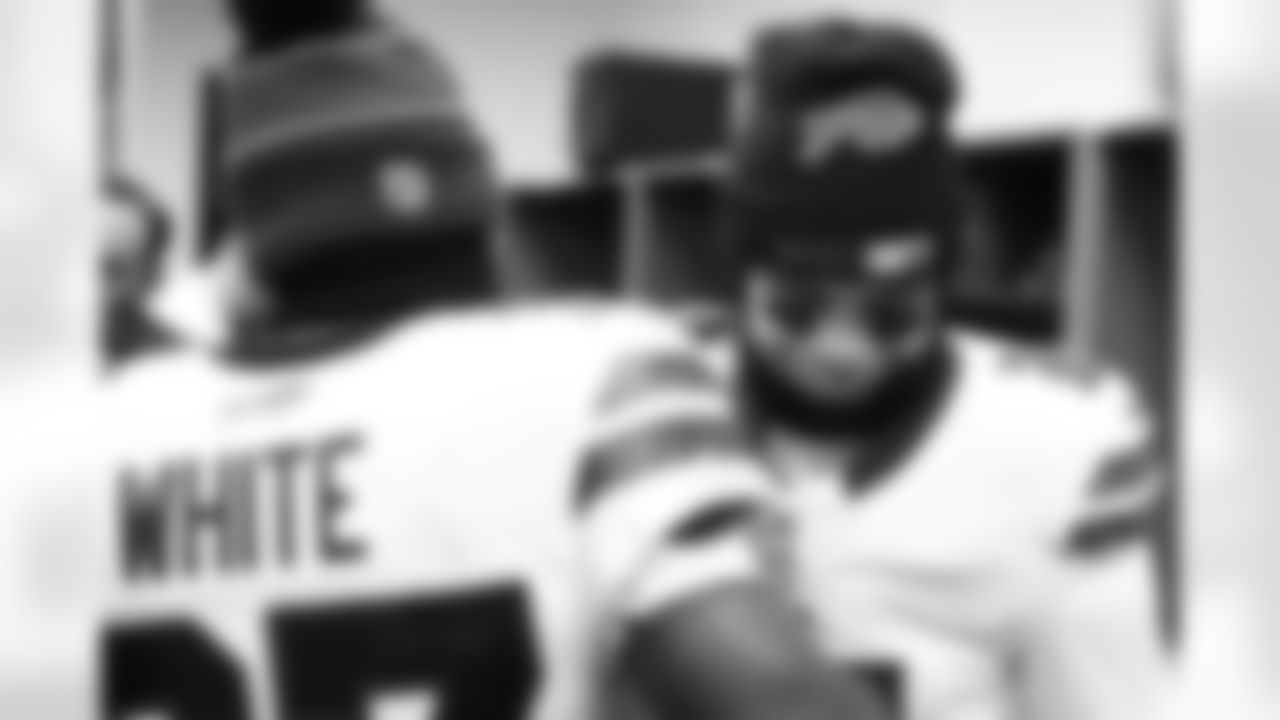 Cleveland Browns vs Buffalo Bills, Regular Season, December 21, 2025 at Huntington Bank Field.