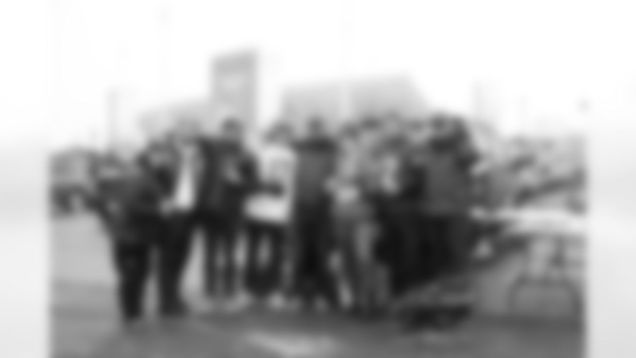 Buffalo Bills vs Cincinnati Bengals, Regular Season, December 07, 2025 at Highmark Stadium.