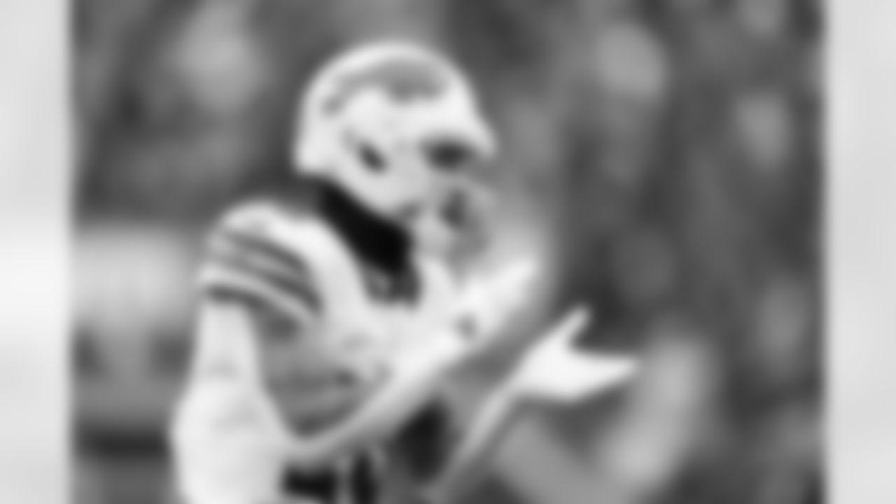 New England Patriots vs Buffalo Bills, Regular Season, December 14, 2025 at Gillette Stadium.