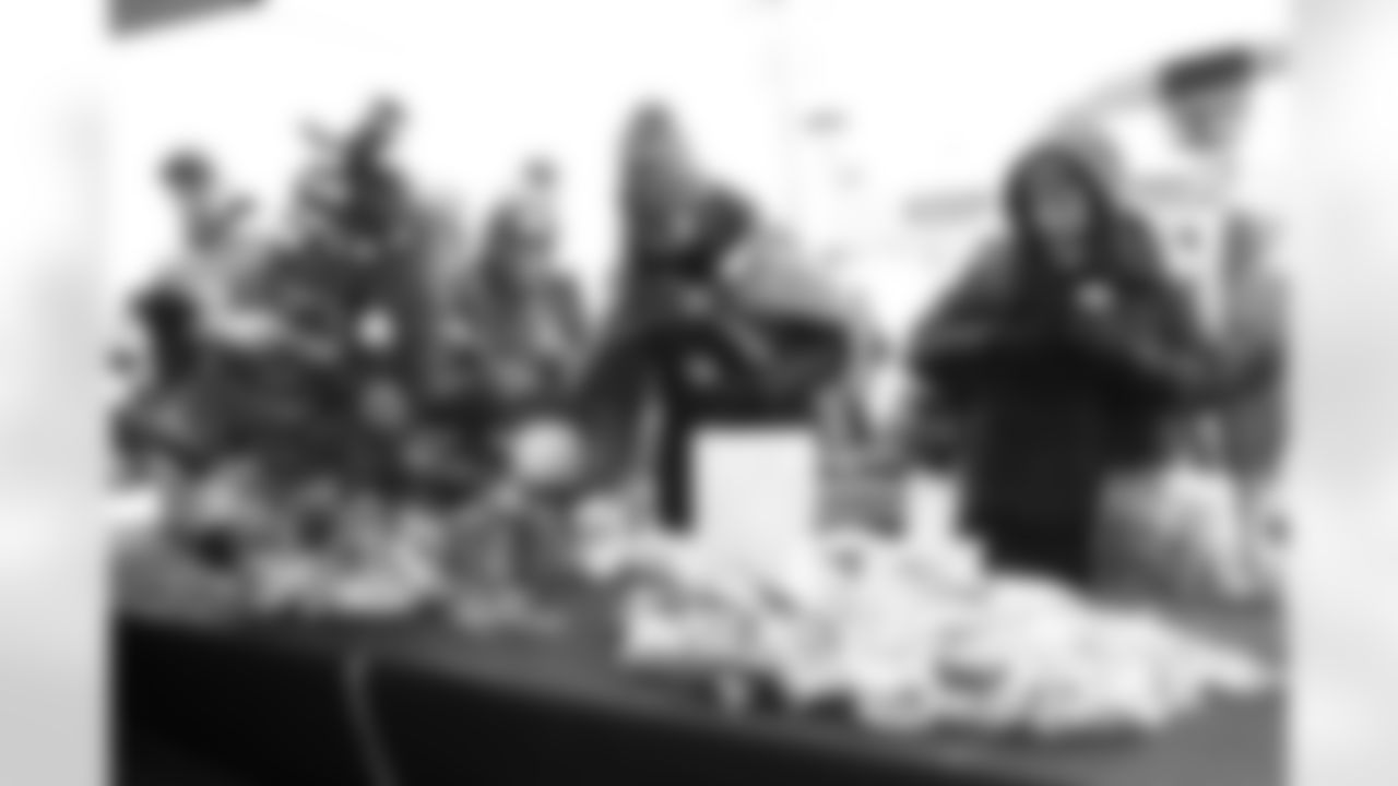 Buffalo Bills vs Cincinnati Bengals, Regular Season, December 07, 2025 at Highmark Stadium.