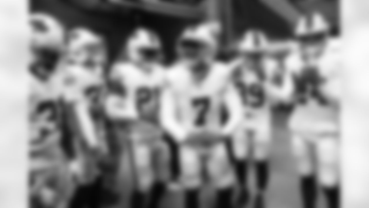 Buffalo Bills vs Tampa Bay Buccaneers, Regular Season, November 16, 2025 at Highmark Stadium.