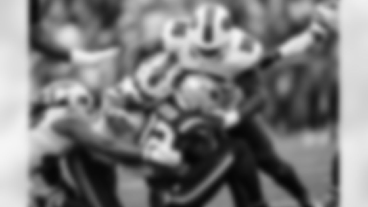 New England Patriots vs Buffalo Bills, Regular Season, December 14, 2025 at Gillette Stadium.