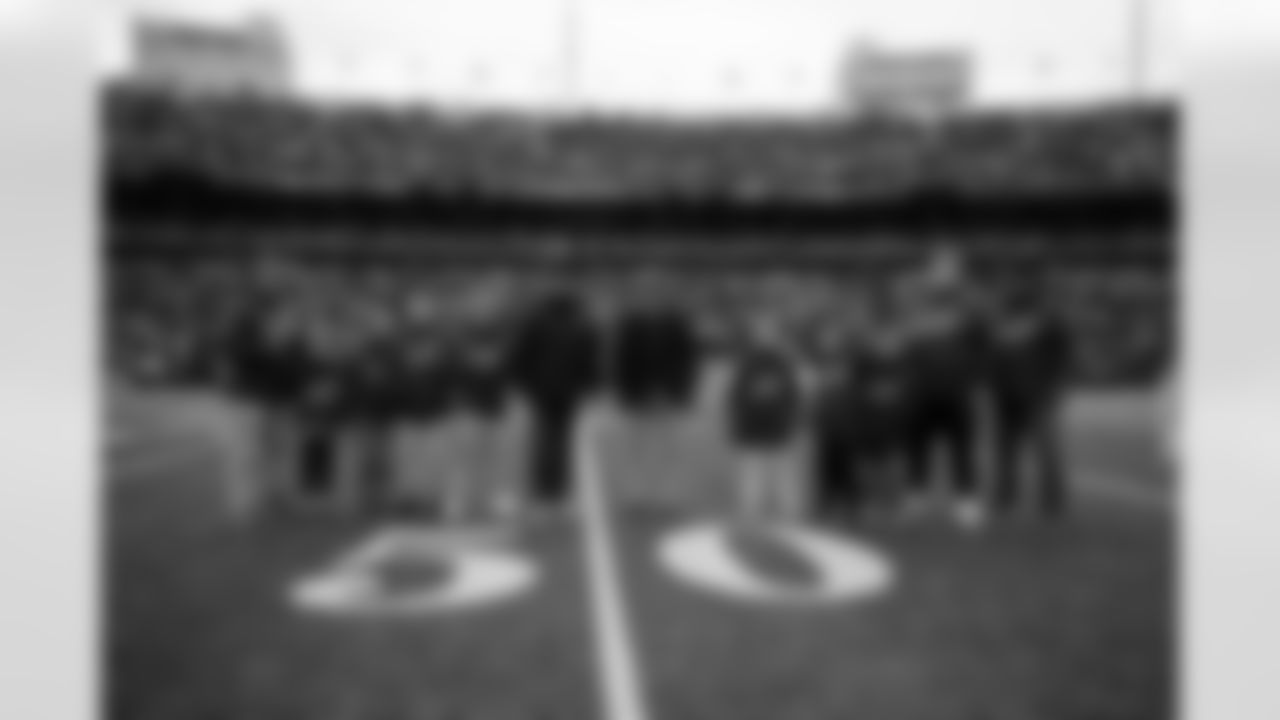 Buffalo Bills vs Tampa Bay Buccaneers, Regular Season, November 16, 2025 at Highmark Stadium.