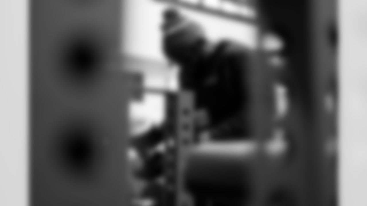 O'Cyrus Torrence (64). Buffalo Bills players work out during Phase One of voluntary off-season workouts, April 23, 2025 at the Buffalo Bills Training Center.