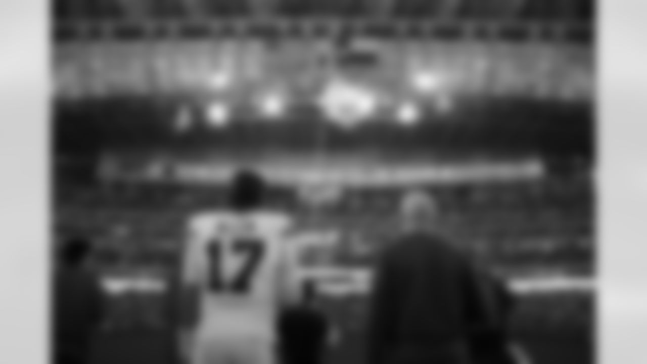 Houston Texans vs Buffalo Bills, Regular Season, November 20, 2025 at NRG Stadium.