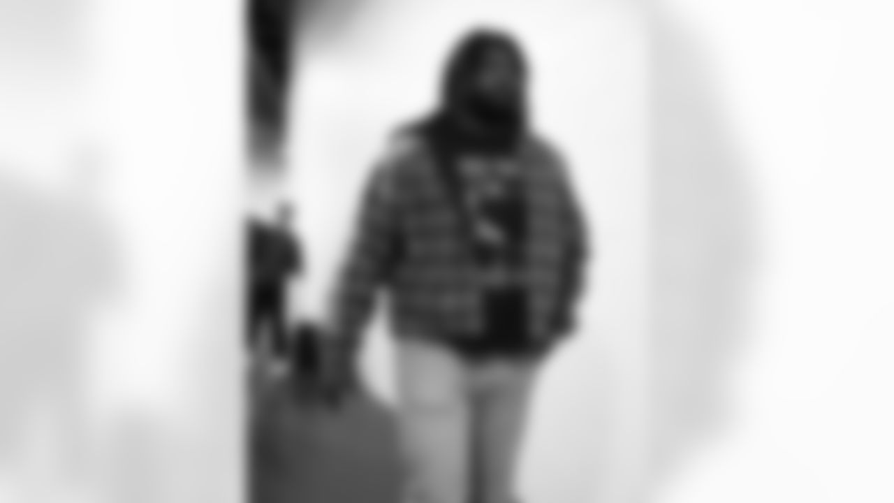 Pittsburgh Steelers vs Buffalo Bills, Regular Season, November 30, 2025 at Acrisure Stadium.