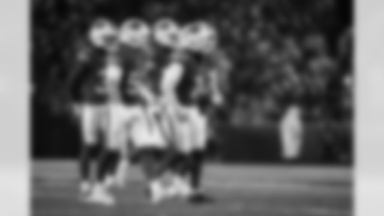 Buffalo Bills vs Philadelphia Eagles, Regular Season, December 28, 2025 at Highmark Stadium.