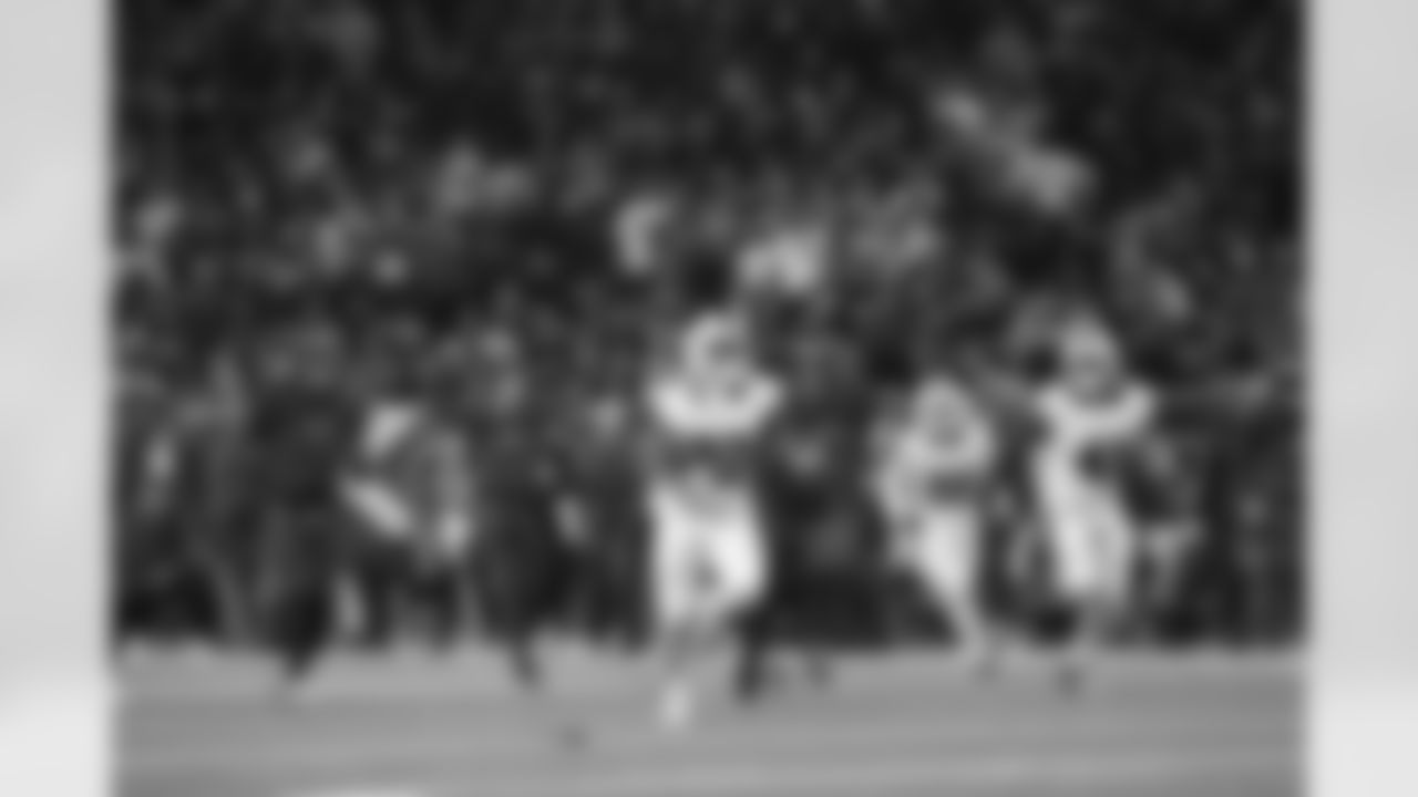 Houston Texans vs Buffalo Bills, Regular Season, November 20, 2025 at NRG Stadium.