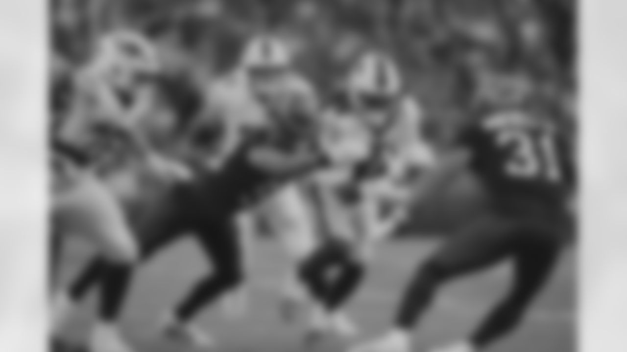 Buffalo Bills vs Tampa Bay Buccaneers, Regular Season, November 18, 2025 at Highmark Stadium.