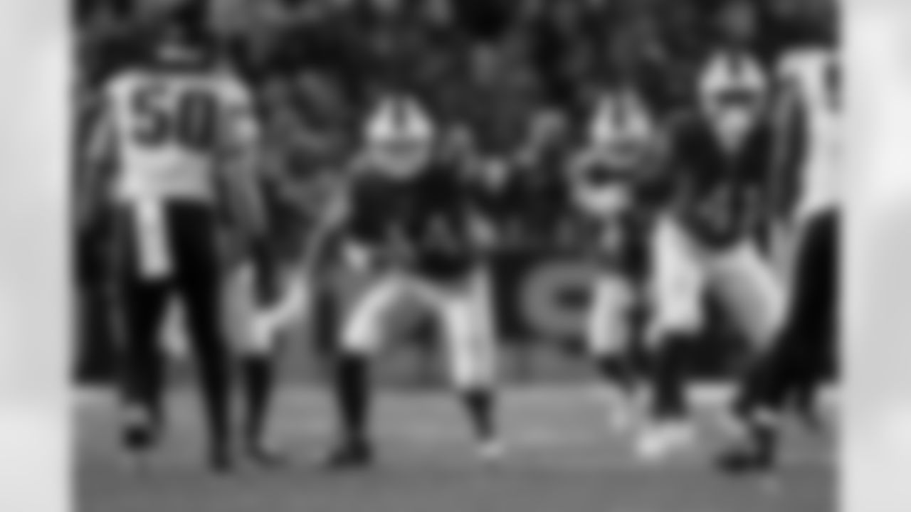 Buffalo Bills vs Philadelphia Eagles, Regular Season, December 28, 2025 at Highmark Stadium.