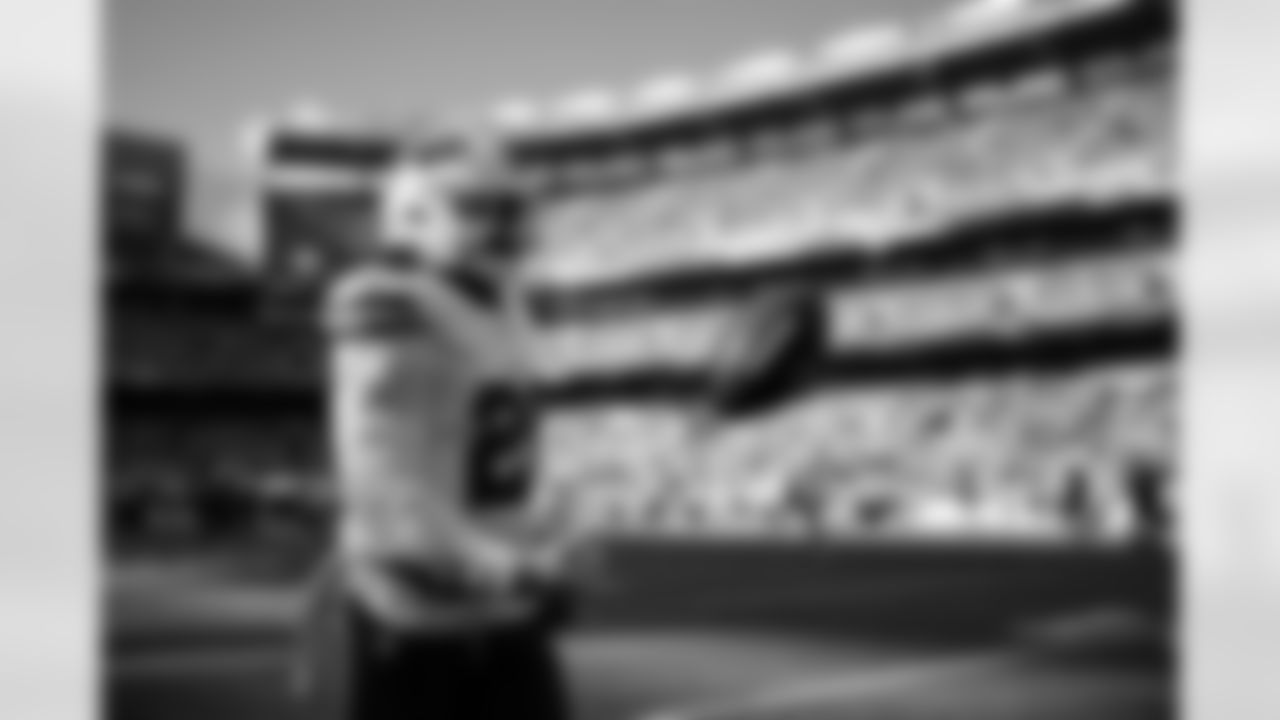 Cleveland Browns vs Buffalo Bills, Regular Season, December 21, 2025 at Huntington Bank Field.