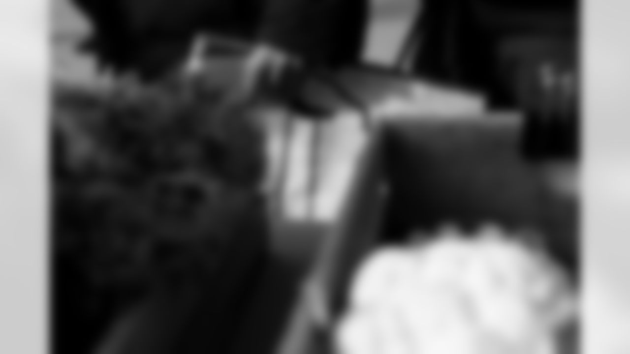 Free Mobile Food Markets, November 01, 2025 at #94 West Hertel Academy.