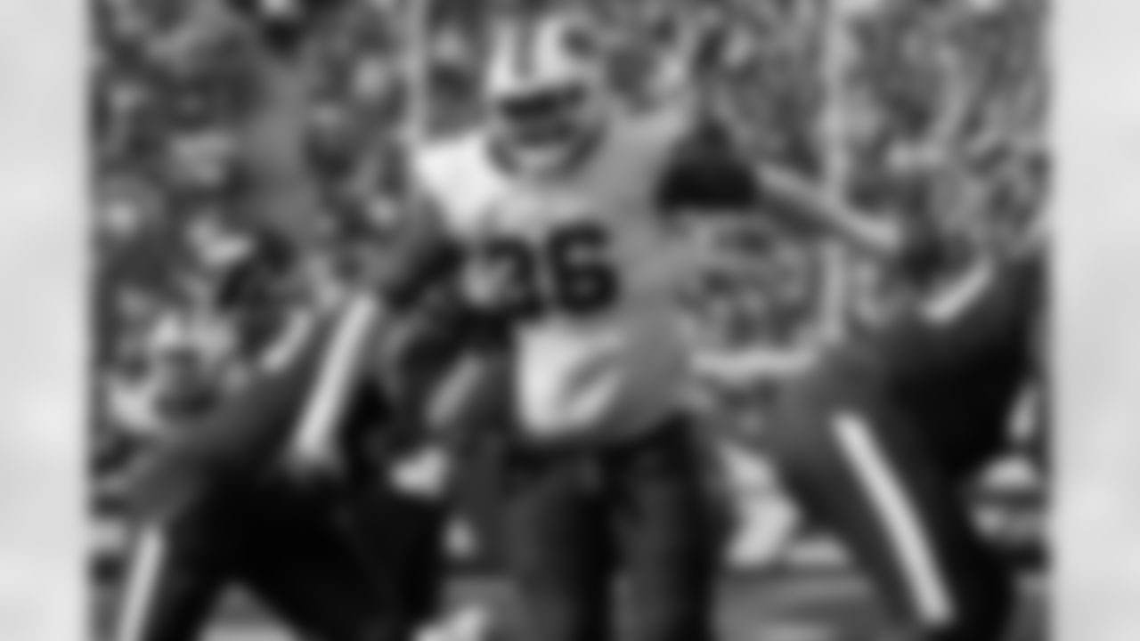 New York Jets vs Buffalo Bills, Regular Season, September 14, 2025 at Metlife Stadium.