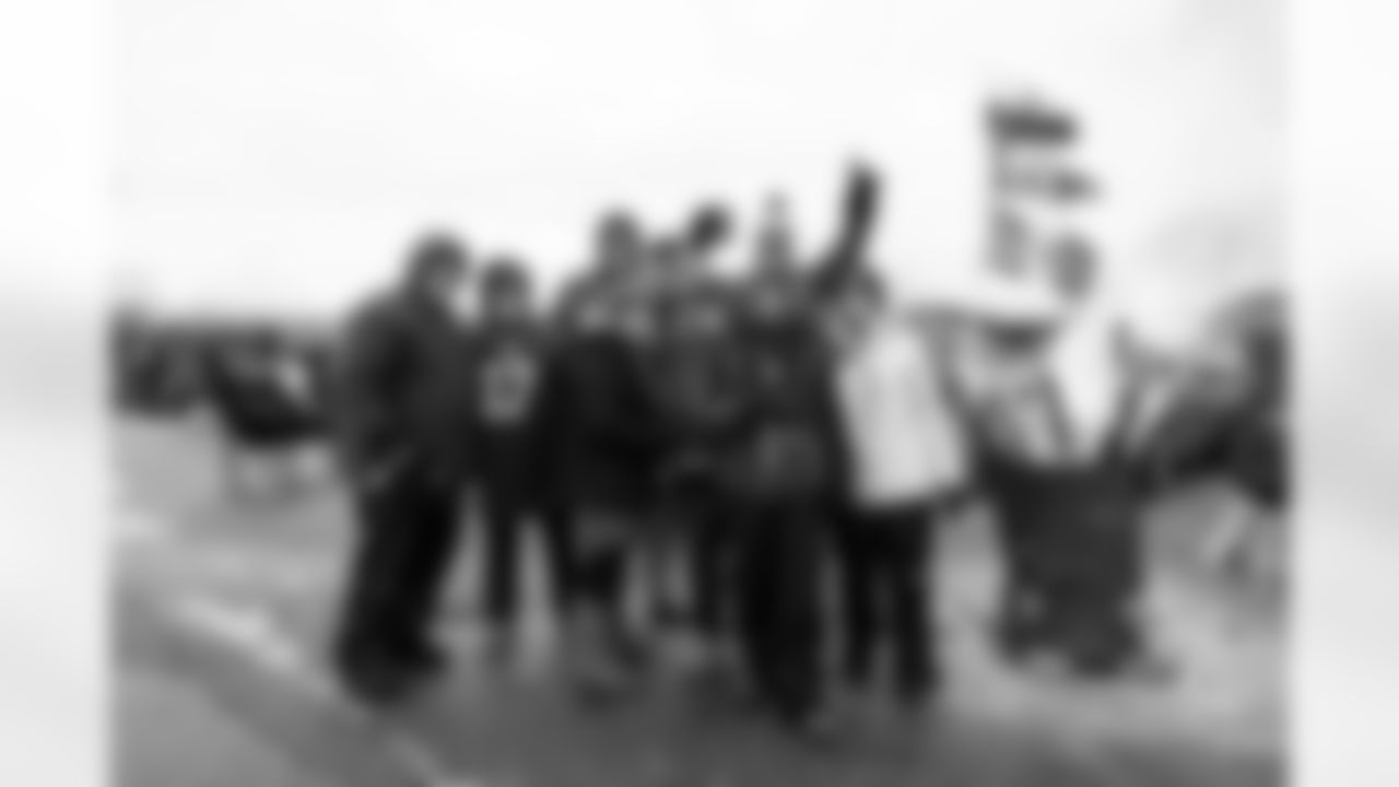 Buffalo Bills vs New York Jets, Regular Season, January 04, 2026 at Highmark Stadium.