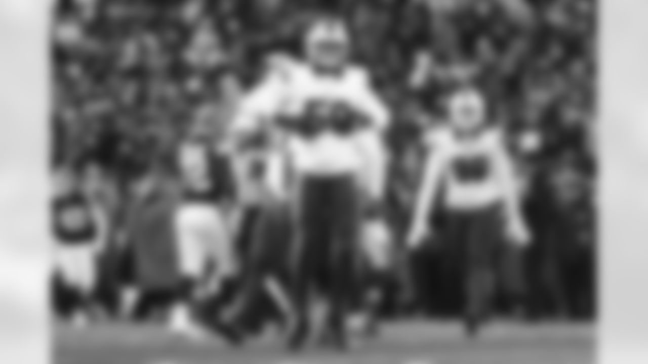 Cleveland Browns vs Buffalo Bills, Regular Season, December 21, 2025 at Huntington Bank Field.