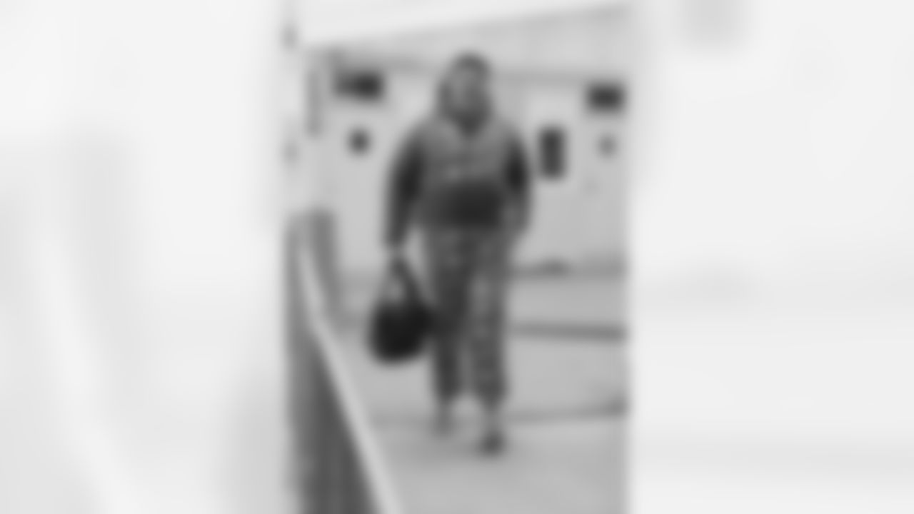 Connor McGovern (66). Buffalo Bills vs Tampa Bay Buccaneers, Regular Season, November 16, 2025 at Highmark Stadium.