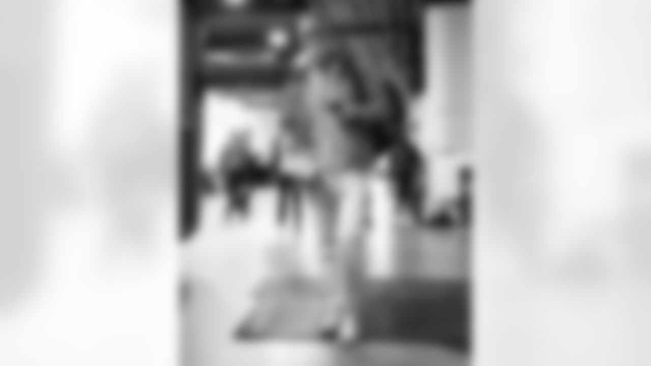 Buffalo Bills vs Denver Broncos, Divisional Game, January 17, 2026 at Empower Field at Mile High.