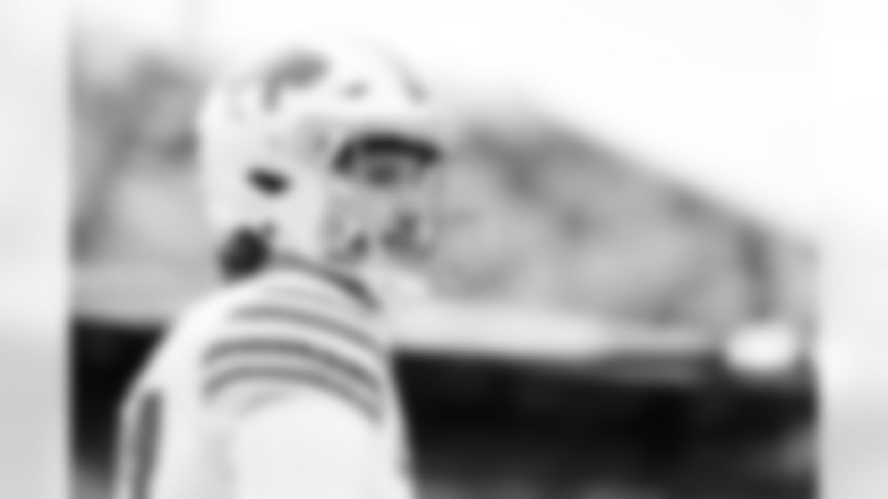 Buffalo Bills vs Tampa Bay Buccaneers, Regular Season, November 16, 2025 at Highmark Stadium.