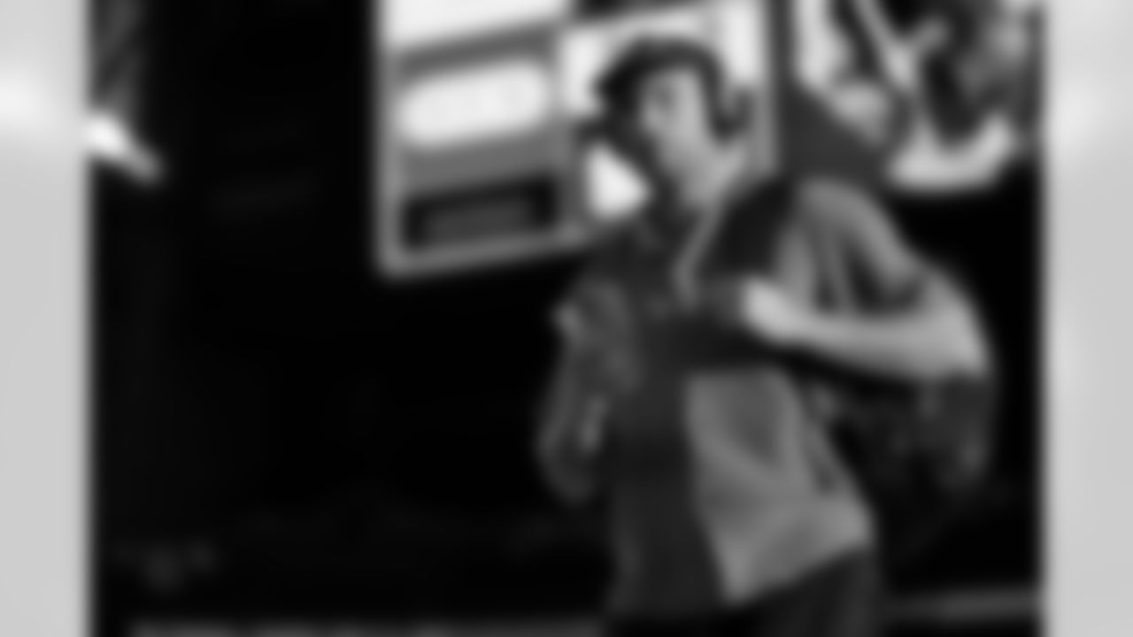 Houston Texans vs Buffalo Bills, Regular Season, November 20, 2025 at NRG Stadium.