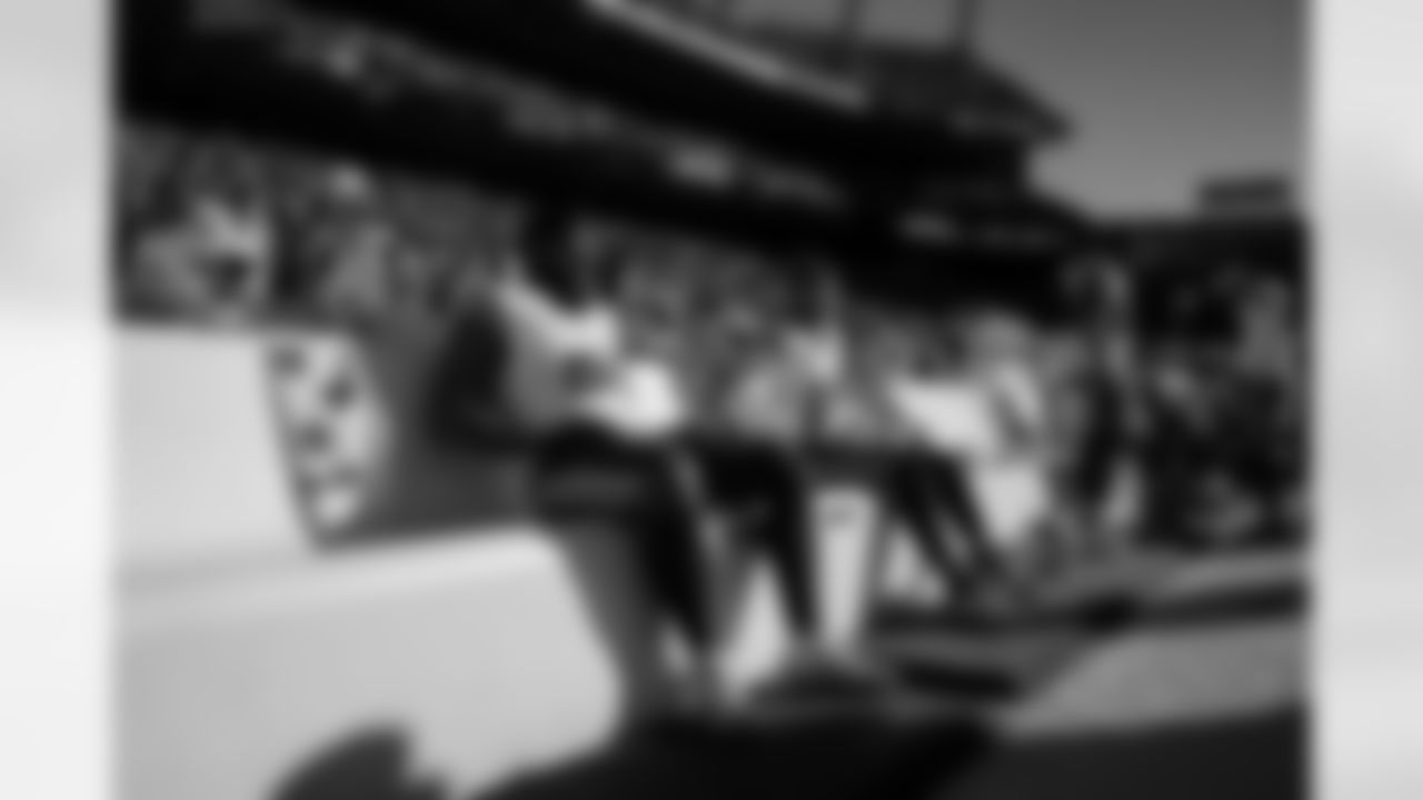 Buffalo Bills vs Denver Broncos, Divisional Game, January 17, 2026 at Empower Field at Mile High.