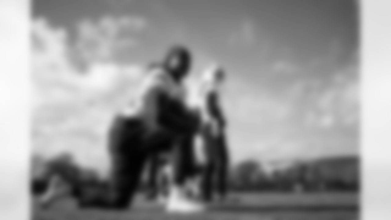 Te'Cory Couch (33). Buffalo Bills Week 10 Practice, November 06, 2025 at Buffalo Bills Training Center.