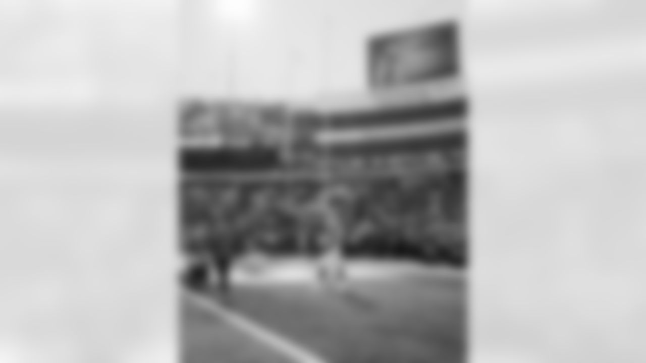 Buffalo Bills vs New York Jets, Regular Season, January 04, 2026 at Highmark Stadium.