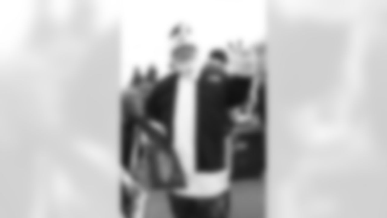 Buffalo Bills vs Tampa Bay Buccaneers, Regular Season, November 16, 2025 at Highmark Stadium.