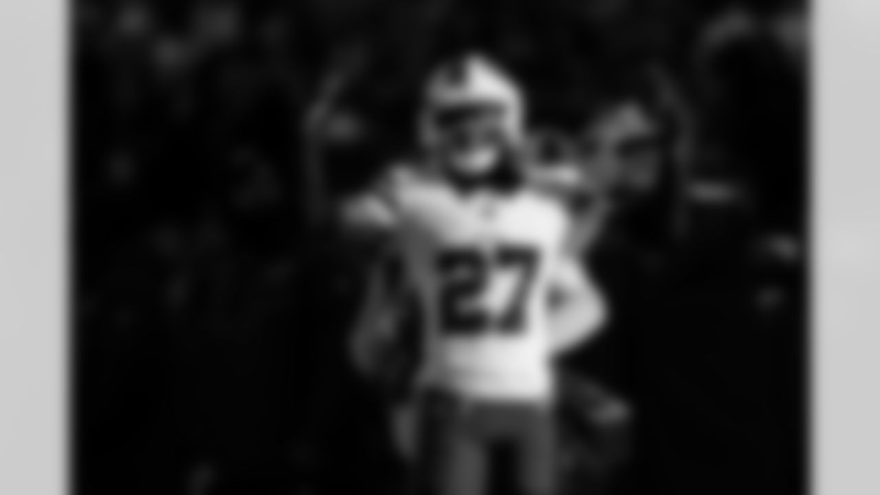 Cleveland Browns vs Buffalo Bills, Regular Season, December 21, 2025 at Huntington Bank Field.