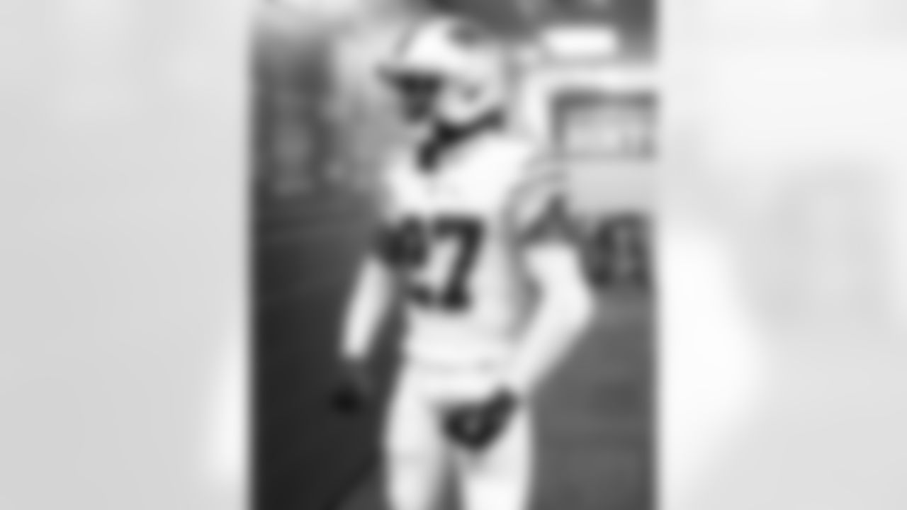 Buffalo Bills vs Tampa Bay Buccaneers, Regular Season, November 16, 2025 at Highmark Stadium.