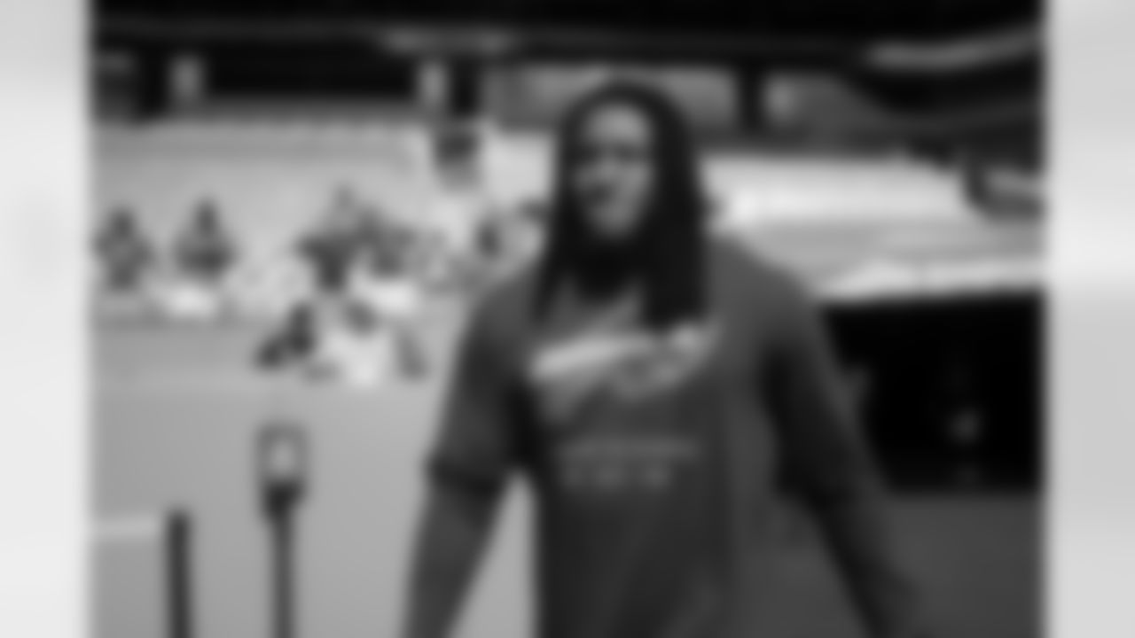 Miami Dolphins vs Buffalo Bills, Regular Season, November 09, 2025 at Hard Rock Stadium.