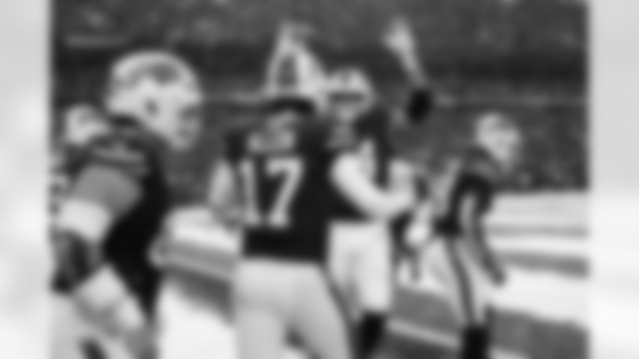 Buffalo Bills vs Cincinnati Bengals, Regular Season, December 07, 2025 at Highmark Stadium.