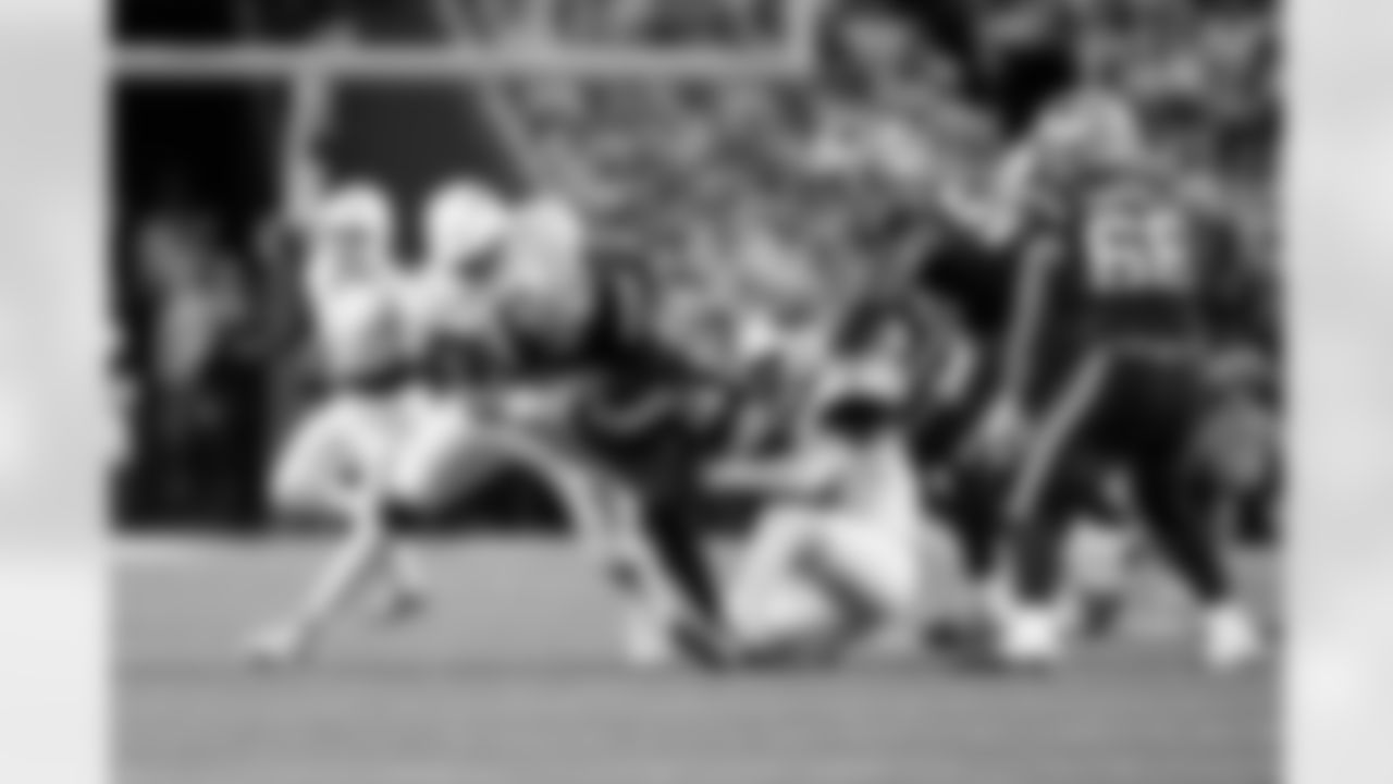 Buffalo Bills vs New England Patriots, Regular Season, October 05, 2025 at Highmark Stadium.